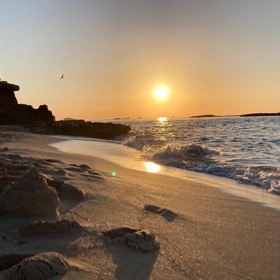 Cala Comte patří mezi nejkrásnější pláže ostrova.