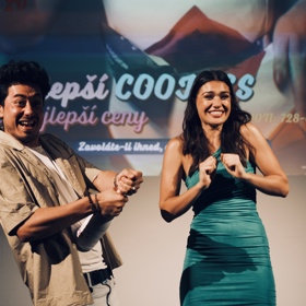 Mirai Navrátil pokřtil v červenci nový singl modelky a zpěvačky Andrey Kalousové Padám.