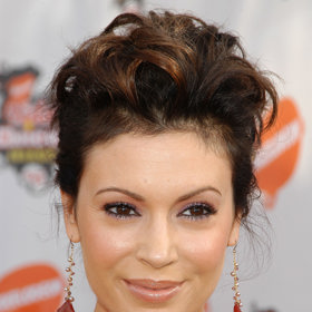 Dobrovolně nakonec ukončila hned dvě svá těhotenství herečka Alyssa Milano. Prozradila to ve svém podcastu Sorry Not Sorry: „Nešlo o snadnou volbu. Nebylo to něco, co jsem chtěla, ale bylo to něco, co jsem potřebovala."