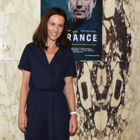 Herečka říká, že své pevné čokoládově hnědé vlasy často zatěžuje různými barevnými experimenty.