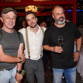 Divadlo Kalich uvedlo na své letní scéně pod žižkovskou věží hru S pravdou ven.