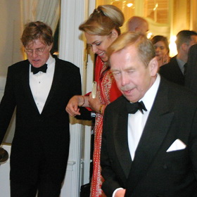 Dagmar Havlová důstojně reprezentovala Českou republiku u nás i na zahraničních návštěvách.