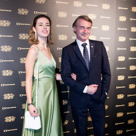 Anna Dvořáková chodí se svým otcem na společenské akce poměrně často.