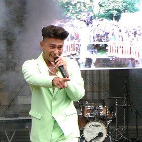 Jan Bendig na soutěži Miri Giľi také sám vystoupil.