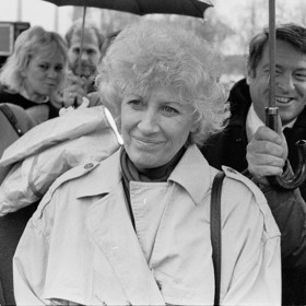 První ženou Václava Havla byla Olga, která mu dle všeho milenky tolerovala. 