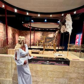 Vendula Pizingerová navštívila tento týden brněnskou výstavu Tutanchamon - jeho hrobka a poklady.