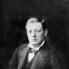 "Psi k nám oddaně vzhlížejí, kočky se na nás dívají svrchu, ale prasata na nás pohlížejí jako na sobě rovné."