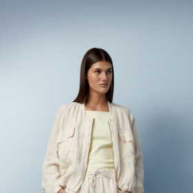 Lněný krémový bomber. RESERVED, 1799 Kč. 