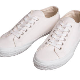 Veganské bílé šněrovací tenisky z přírodního konopného plátna vyrobené eticky a ekologicky. BOHEMPIA, 1075 Kč