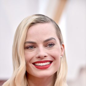 Její úsměv a výraz ve tváři se ale velice podobá dalším herečkám.