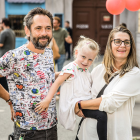 Miriam do ateliérů Ulice doprovodila maminka, protože tatínek byl v práci.