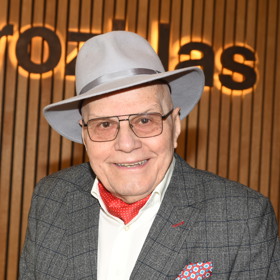 „Byl to noblesní, elegantní, příjemný a šarmantní pán," vybavuje si Jan Přeučil.