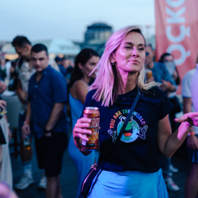 Mimo mateřství se Lucie i nadále věnuje své kariéře DJky, ovšem specializuje se výhradně na tuzemské parkety.