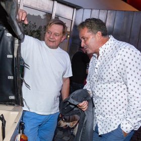 Petr Čtvrtníček se s nezvyklým koníčkem pochlubil i kolegovi Martinu Dejdarovi.