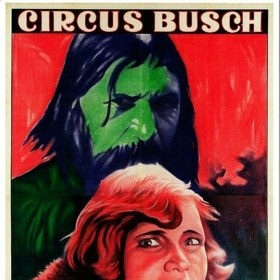 Po otcově smrti se Maria Rasputin uchytila jako krotitelka lvů.