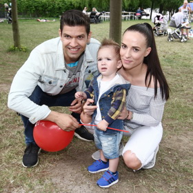 Moderátor Petr Vojnar má s bývalou přítelkyní Andreou syna Sebastiana. 