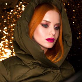 Francouzský chirurg a porodník Jacques Guillemeau v roce 1612 prohlásil, že by se neměly zaměstnávat kojné se zrzavými vlasy. Jejích mateřské mléko prý z dětí dělá choleriky, namyšlence a chamtivce.