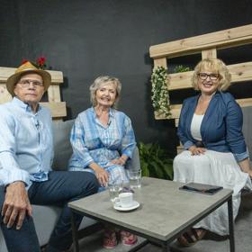 Eva Hrušková a Jan Přeučil jsou hosty Miluše Bittnerové a speciálního letního vydání talkshow Na kafeečko.