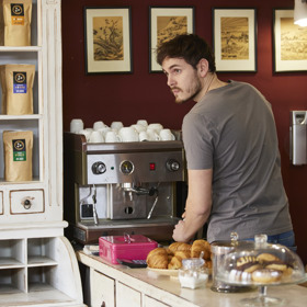 Jenže on má pro ni jednu ne zrovna dobrou zprávu.