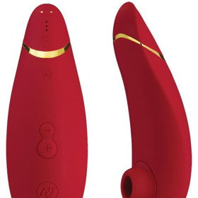 Testerka Veronika doporučuje ženám womanizer. Existuje hned v několika barevných provedeních a jeho cena je 4999 Kč.