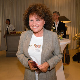 Věkem se prý struktura jejích vlasů mění.