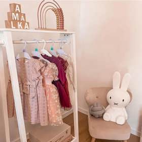 Takto vypadá dětský pokoj její dcerky Amálky.