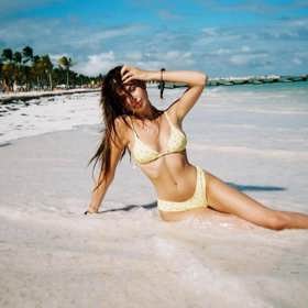 Sedmnáctiletá influencerka je skutečnou královnou sociální sítě TikTok, kde ji sleduje 700 tisíc fanoušků.