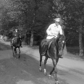 "Jsem vždy pro dělníky a lidi pracující vůbec, často pro socialismus a zřídka pro marxismus."