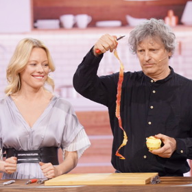 V soutěži se objevila také herečka Linda Rybová s partnerem Davidem Prachařem.