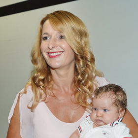 Houslistka Markéta Muzikářová přivedla na konci června na svět třetího syna Maxe.