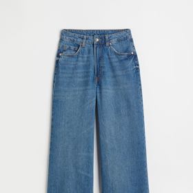 Wide High Jeans. H&M, 799 Kč