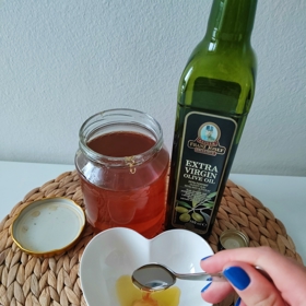 A jednu lžičku medu. 