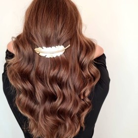 Bývá pro ně většinou velmi těžké najít jen jediný pravý účes.