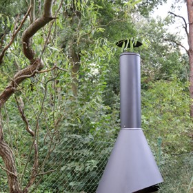 Na zahradě nechybí prostor pro grilování a rodinné sešlosti.