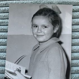 Herečka Jitka Sedláčková byla velmi živé dítě, které se neustále smálo - i při vyučování.