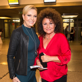 Jitka Zelenková je dobrou známou zpěvačky Heleny Vondráčkové.