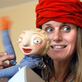 Marka Míková se věnuje loutkovému divadlu pro děti v nemocnicích, ale hraje také seniorům v hospicích.