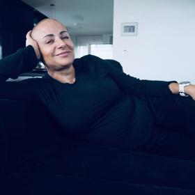 Bývalá primátorka hlavního města Prahy se po skončení funkčního období musela vypořádat s rakovinou prsu.