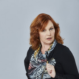 Alena Štréblová, představitelka Mileny Pumrové, by na kávu ráda zašla se Soňou (Lucie Vondráčková).