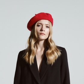 Dámský baret. RESERVED, 359 Kč