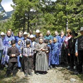 Navenek se všichni Amišové tváří spokojeně, realita je však jiná.