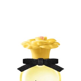 Dolce&Gabbana Dolce Shine s vrchními tóny svůdné mangové vůně, která kontrastuje s grapefruitovou esencí. Douglas, 1549 Kč/30 ml