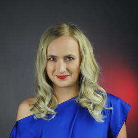 Komička a moderátorka Lucie Macháčková o sobě říká, že je ne vlastní vinou svobodná.