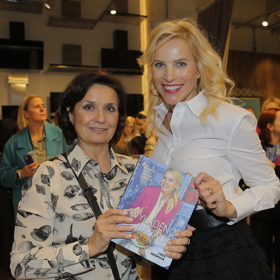 Herečka Veronika Freimanová podpořila svoji nutriční terapeutku Ladu Noskovou a navštívila křest její nové kuchařky.