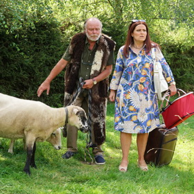 Evu jsme mohli vídat na obrazovkách České televize v komediálním seriálu Osada.