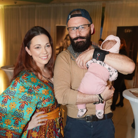 Osmiměsíční holčičku už Michaela představila novinářům.