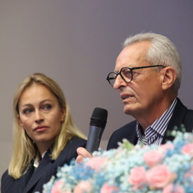 O kvalitě pramenitých vod v Česku zde promluvil Ing. Jiří Pražan, prezident Svazu výrobců nealkoholických nápojů.