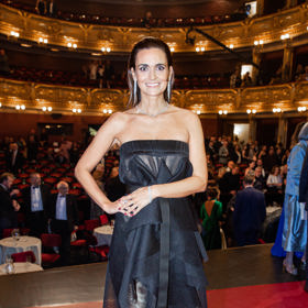 Daniela Brzobohatá neváhá sáhnout ani po odvážnějších průsvitných modelech. Vždy ale jde o jednoduché a nepřezdobené varianty.