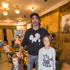 Své kluky ale vede hlavně ke sportu.