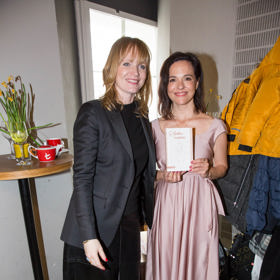 Aňa Geislerová také pokřtila Kristýně deník nazvaný S láskou, máma.